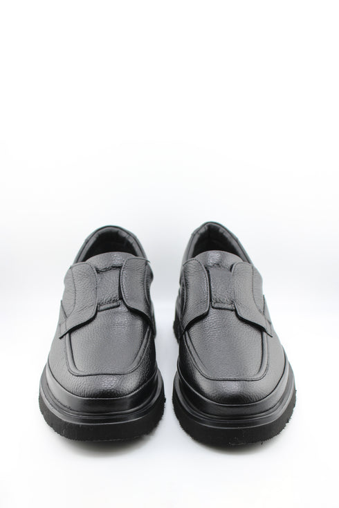 DFC Relax Men Textured Leather Slip-On Loafers